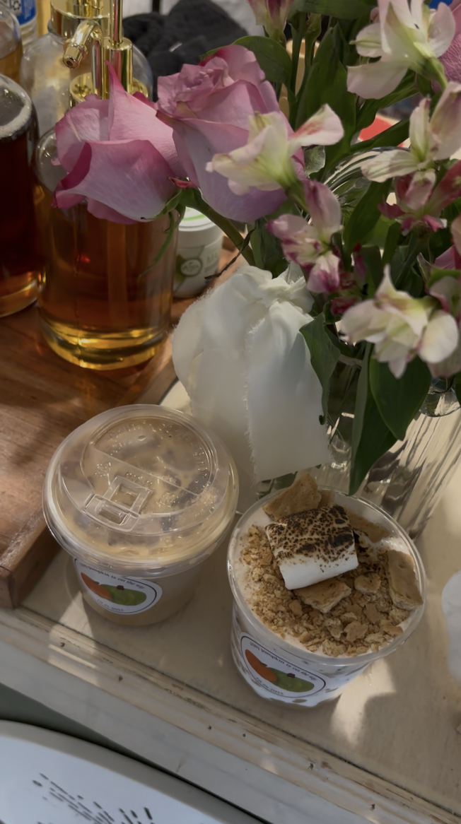 S’mores latte display